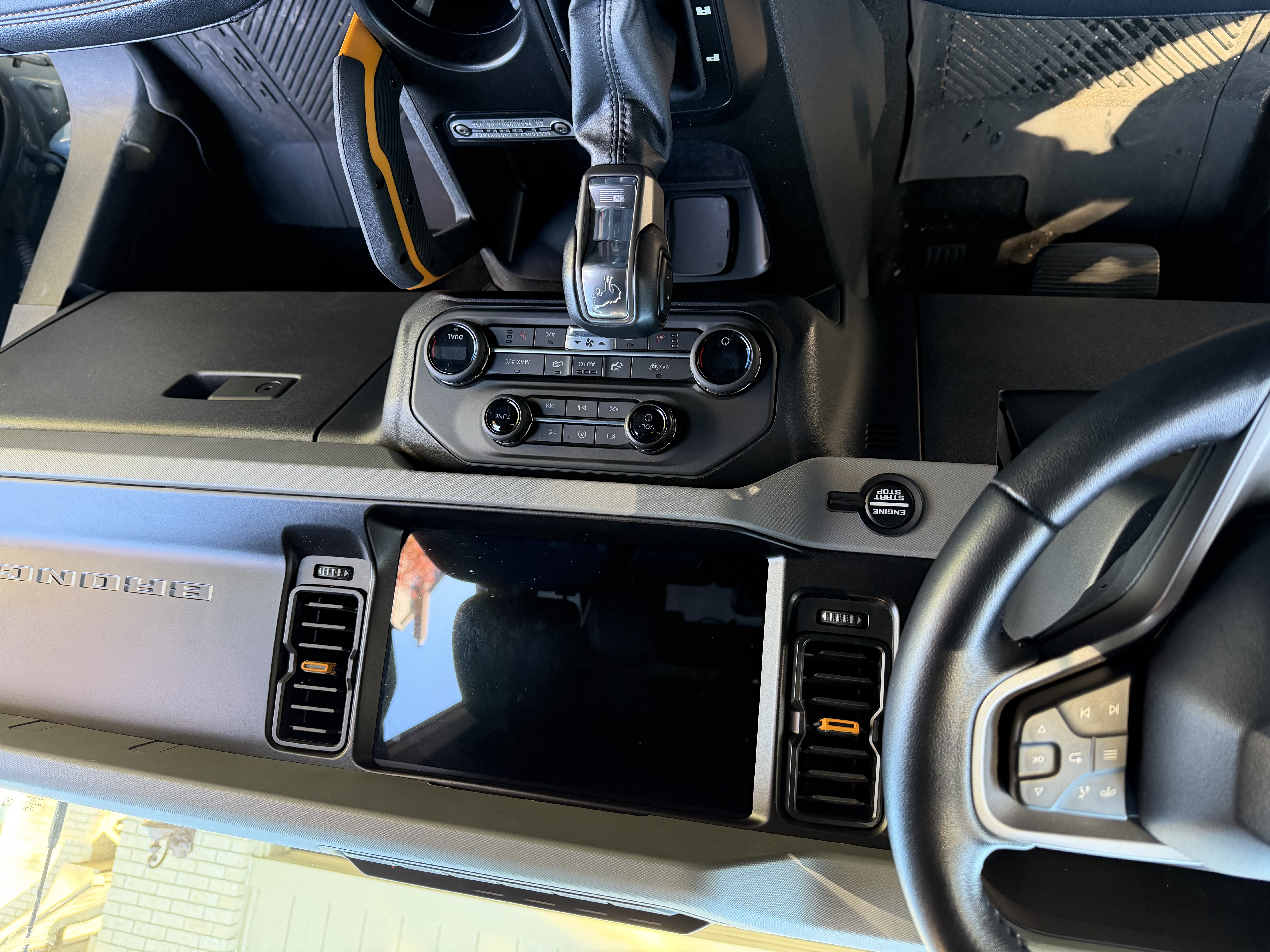 Used 2023 Ford Bronco Badlands w/ Sasquatch Package AWD/4WD image 14