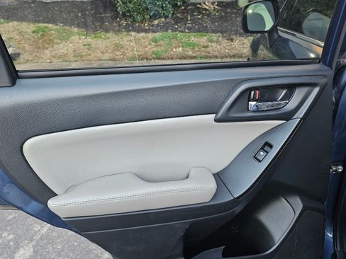 Used 2014 Subaru Forester 2.5i Limited w/ Popular Package #2 image 23