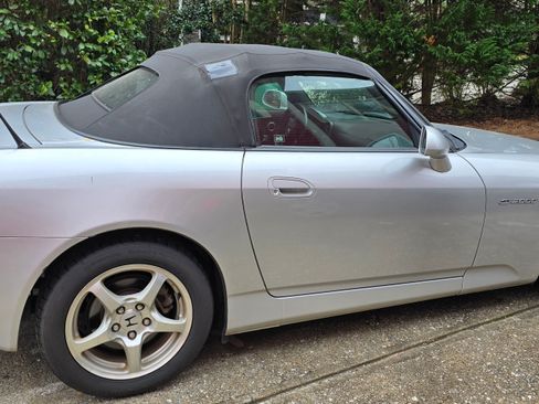 Used 2002 Honda S2000 image 13