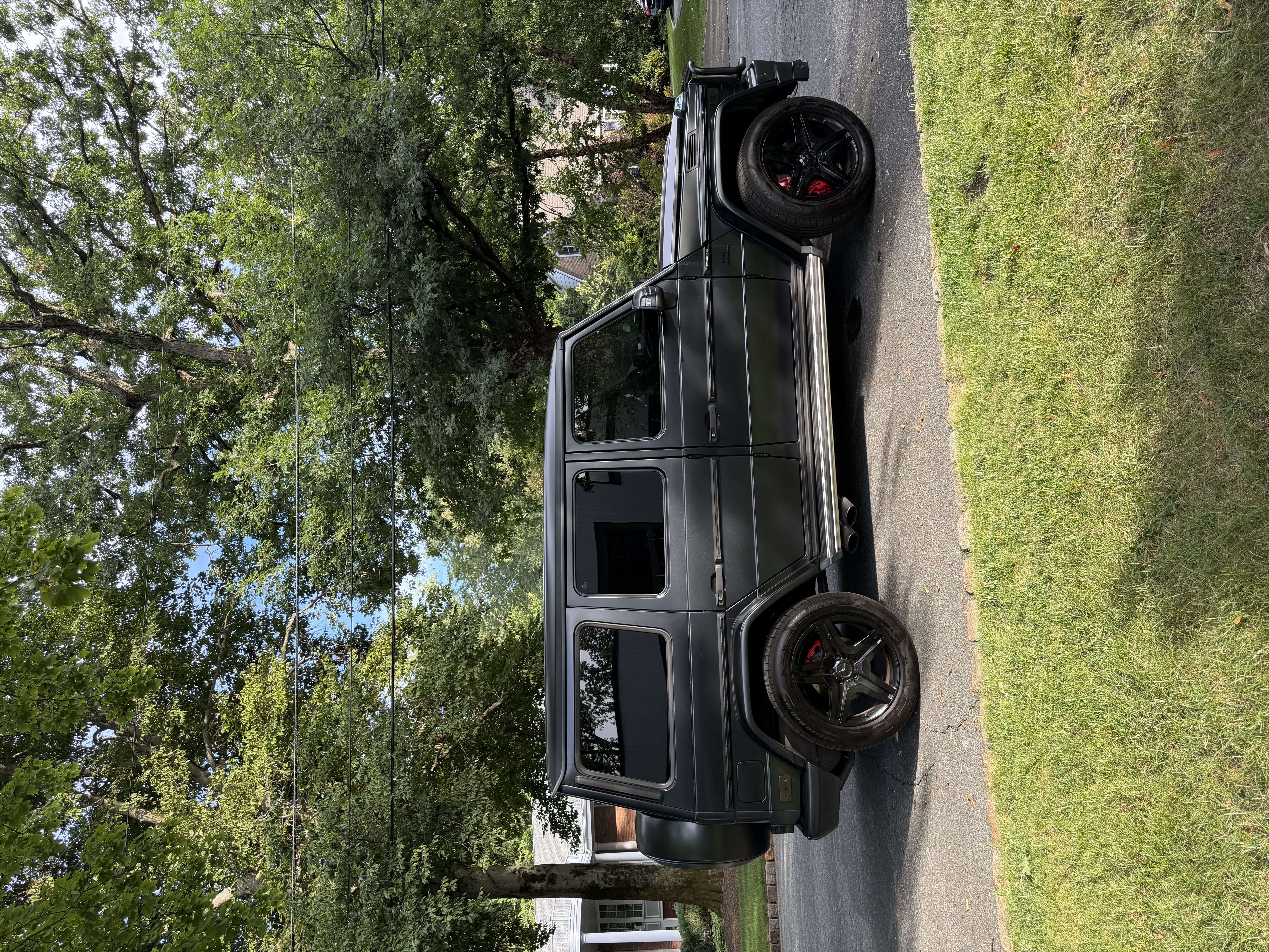 Used 2013 Mercedes-Benz G 63 AMG 4MATIC image 4