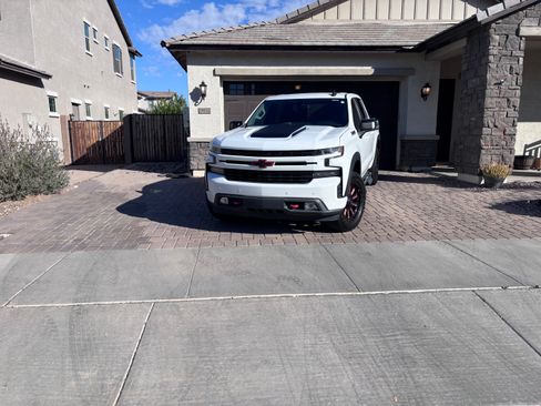 Used 2020 Chevrolet Silverado 1500 RST w/ All-Star Edition image 2