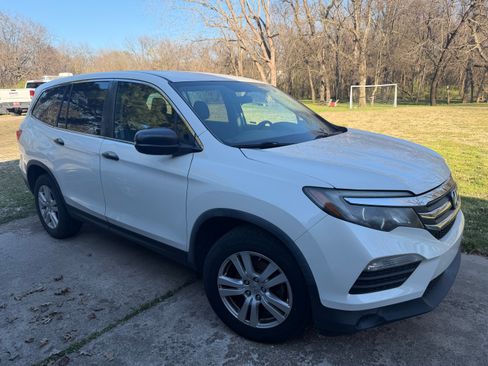 Used 2018 Honda Pilot LX image 15