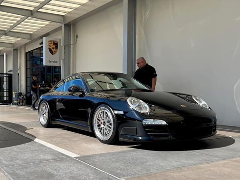 Used 2010 Porsche 911 Carrera S image 15