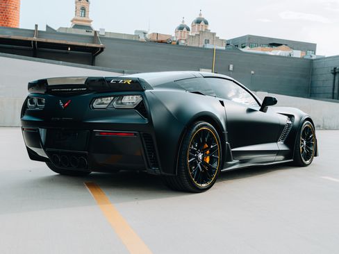 Used 2016 Chevrolet Corvette Z06 w/ C7.r Special Edition RWD image 21