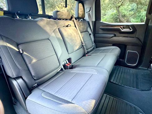 Used 2023 GMC Sierra 1500 Elevation w/ Preferred Package image 15