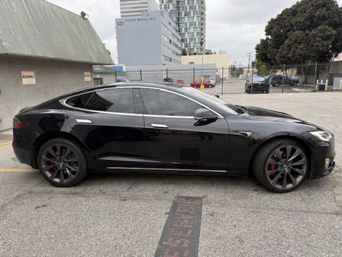 Used 2018 Tesla Model S 75D image 4