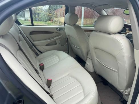 Used 2003 Jaguar X-TYPE 2.5 image 11