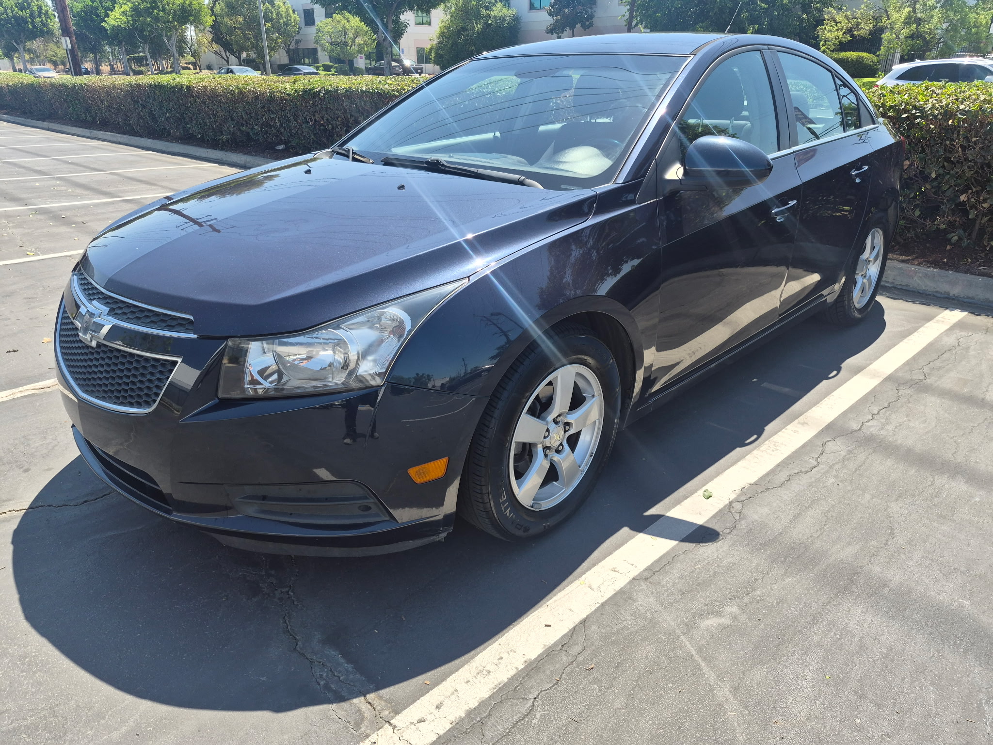 Used 2014 Chevrolet Cruze LT FWD image 1