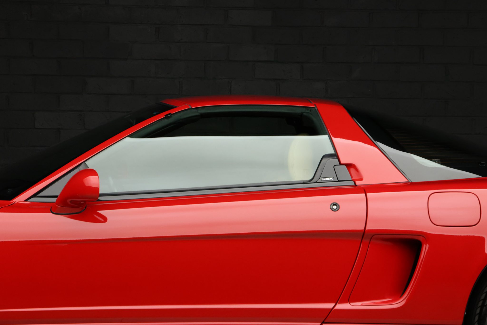 Used 2002 Acura NSX T RWD image 8