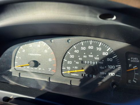 Used 1998 Toyota 4Runner Limited image 8