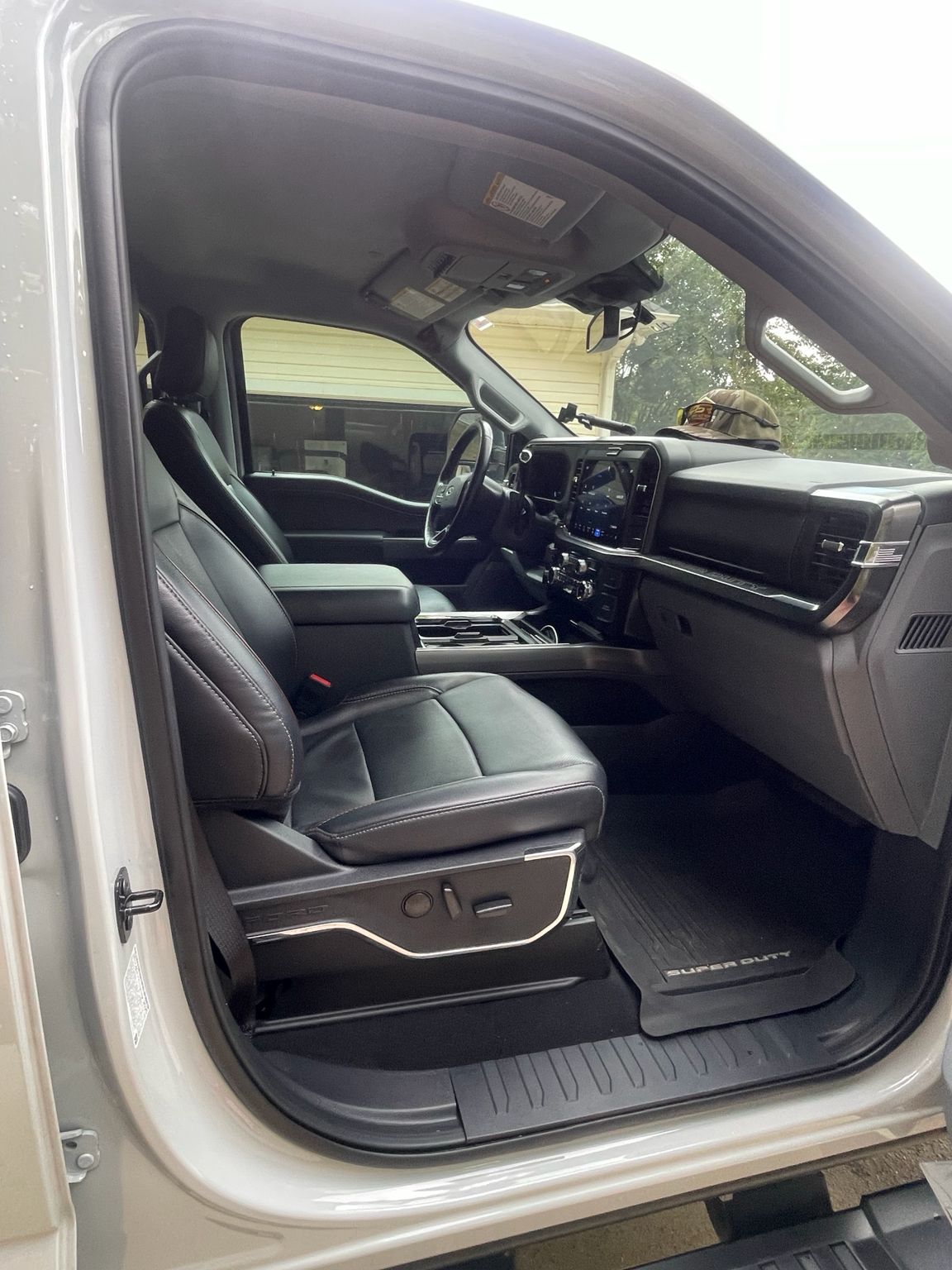 Used 2026 Ford F250 XLT w/ XLT Premium Package AWD/4WD image 12