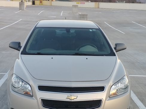 Used 2011 Chevrolet Malibu LS image 10