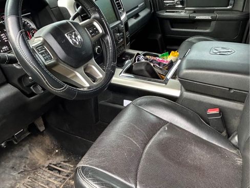 Used 2014 RAM 2500 Laramie w/ Black Appearance Group image 8