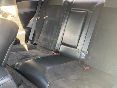 Used 2015 Dodge Challenger R/T Scat Pack w/ Leather Interior Group RWD image 10
