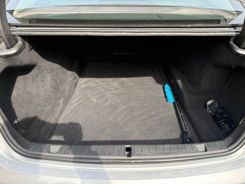 Used 2019 BMW 740i xDrive image 23