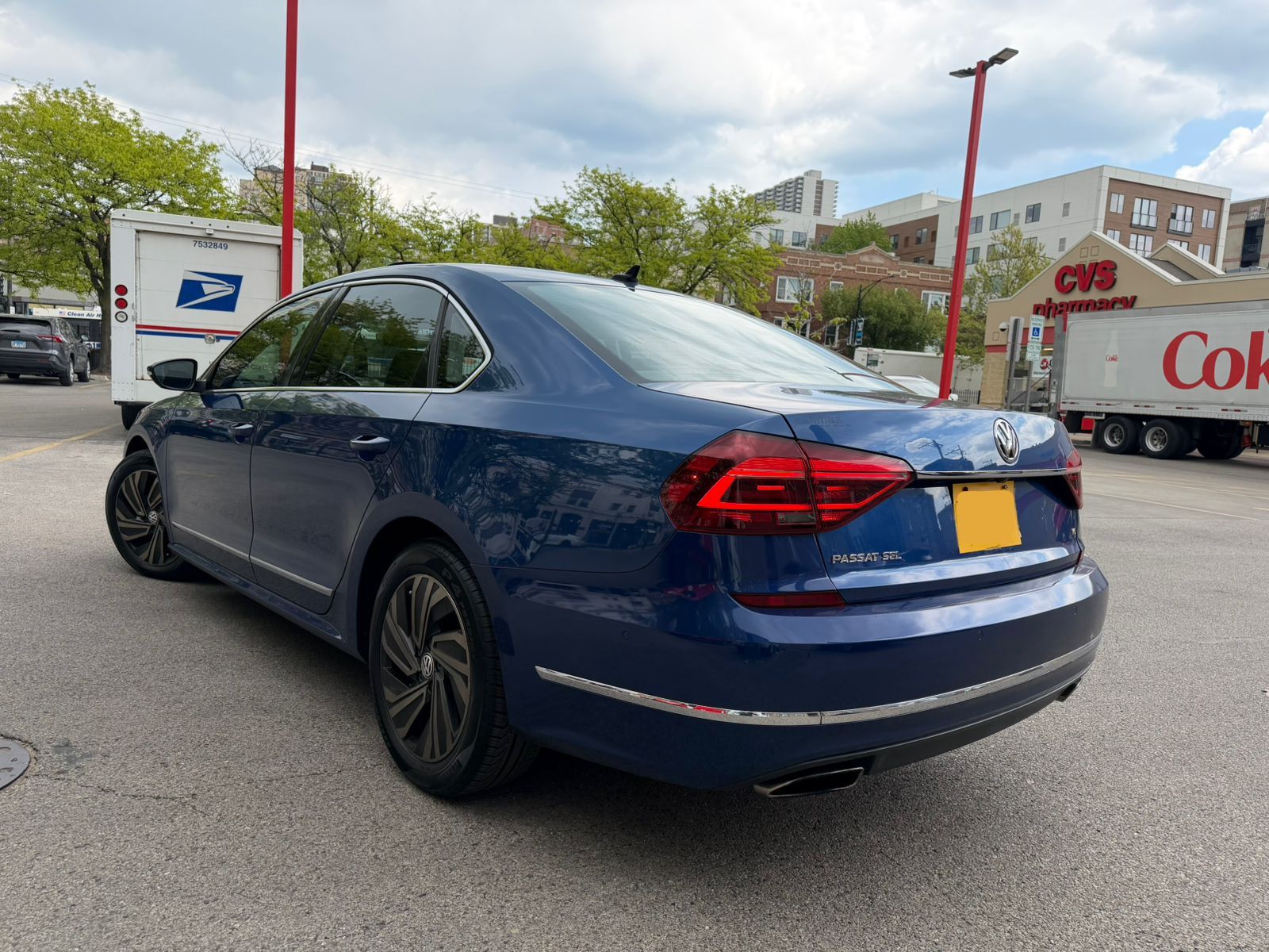 Used 2016 Volkswagen Passat 3.6 SEL Premium FWD image 6