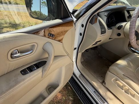 Used 2014 INFINITI QX80 2WD w/ Theater Package image 13