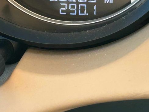 Used 2013 Porsche Cayenne S image 12