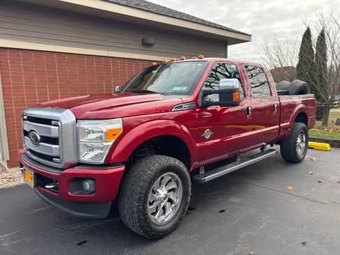 Used 2015 Ford F350 Platinum w/ Snow Plow Prep Package image 8