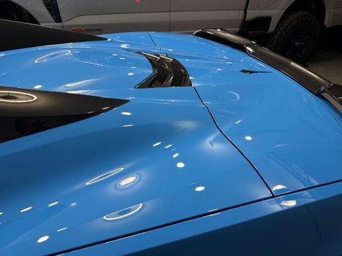 Used 2023 Chevrolet Corvette Stingray Premium Conv w/ Z51 Performance Package RWD image 14