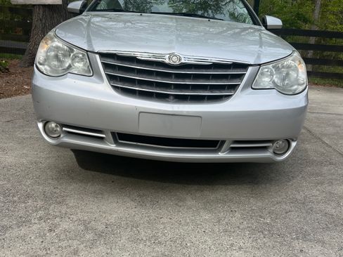 Used 2010 Chrysler Sebring Touring w/ Special Touring Group image 11