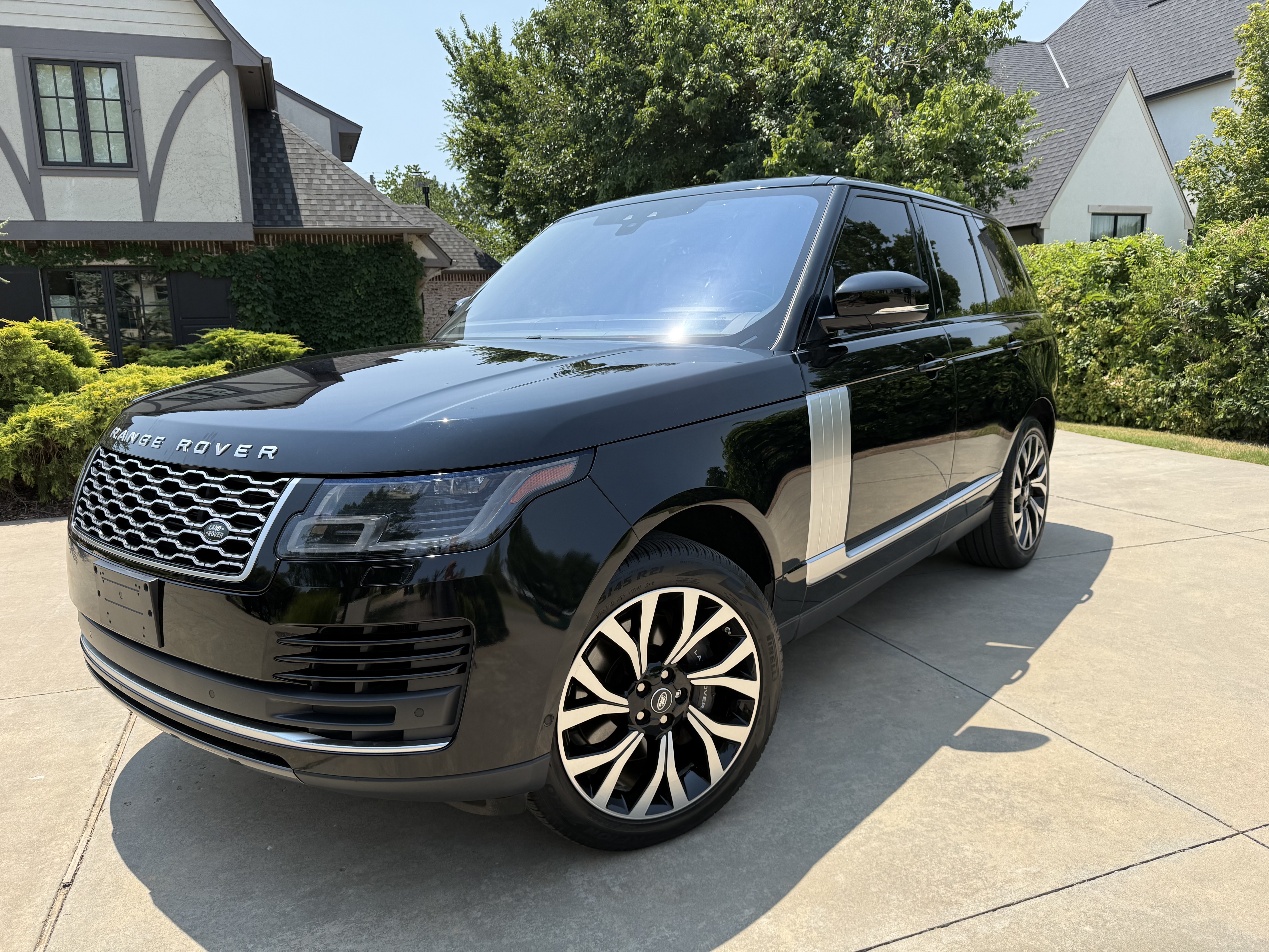 Used 2020 Land Rover Range Rover HSE AWD/4WD image 25