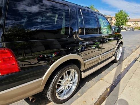 Used 2004 Ford Expedition Eddie Bauer image 6