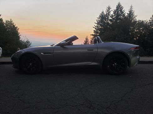 Used 2015 Jaguar F-TYPE Convertible RWD image 22