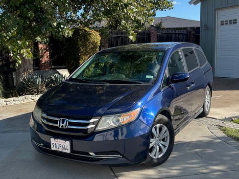 Used 2016 Honda Odyssey SE image 4
