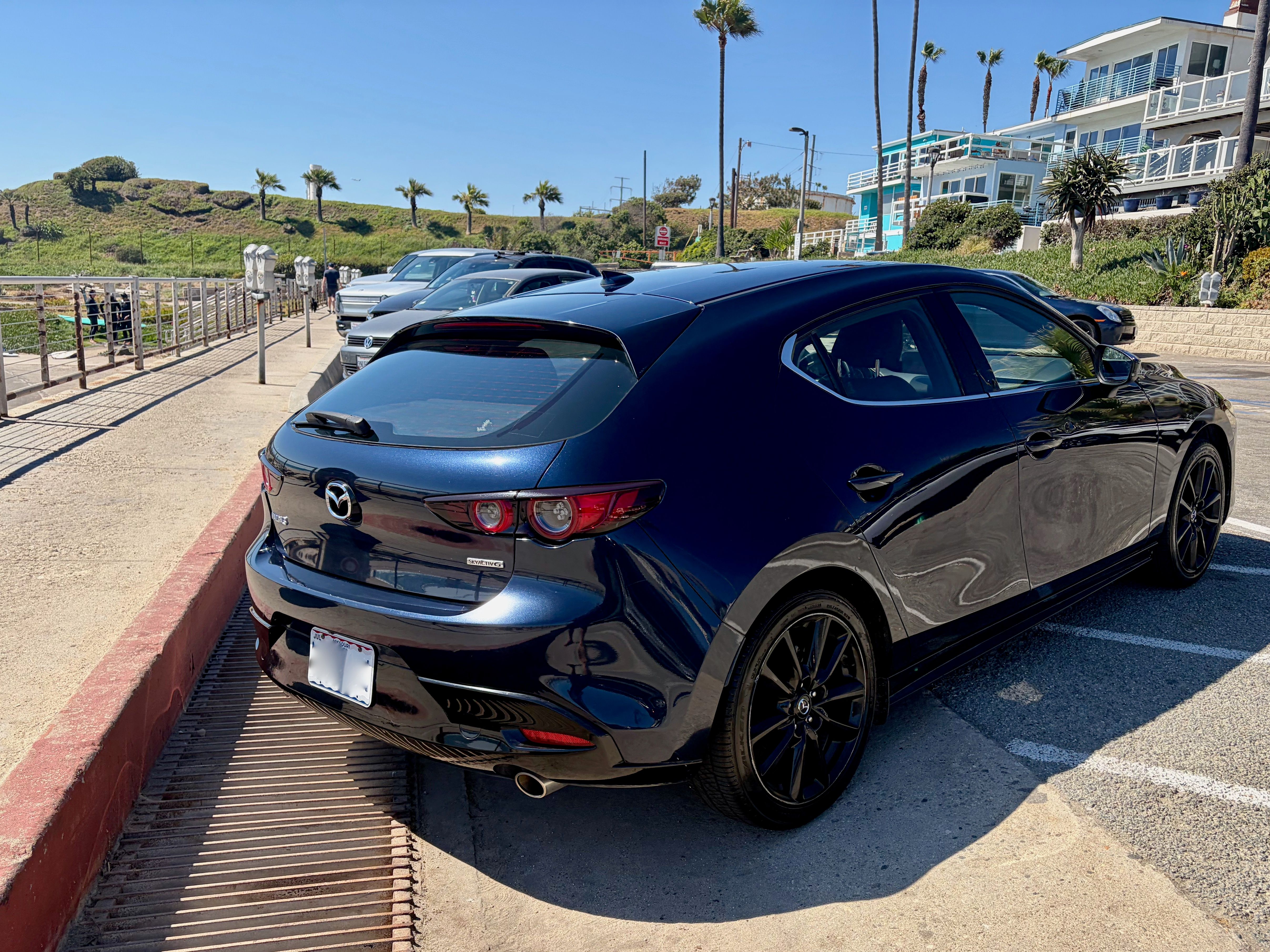 Used 2020 MAZDA MAZDA3 Hatchback w/ Premium Package FWD image 12