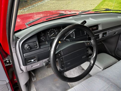 Used 1996 Ford F150 2WD Regular Cab image 9