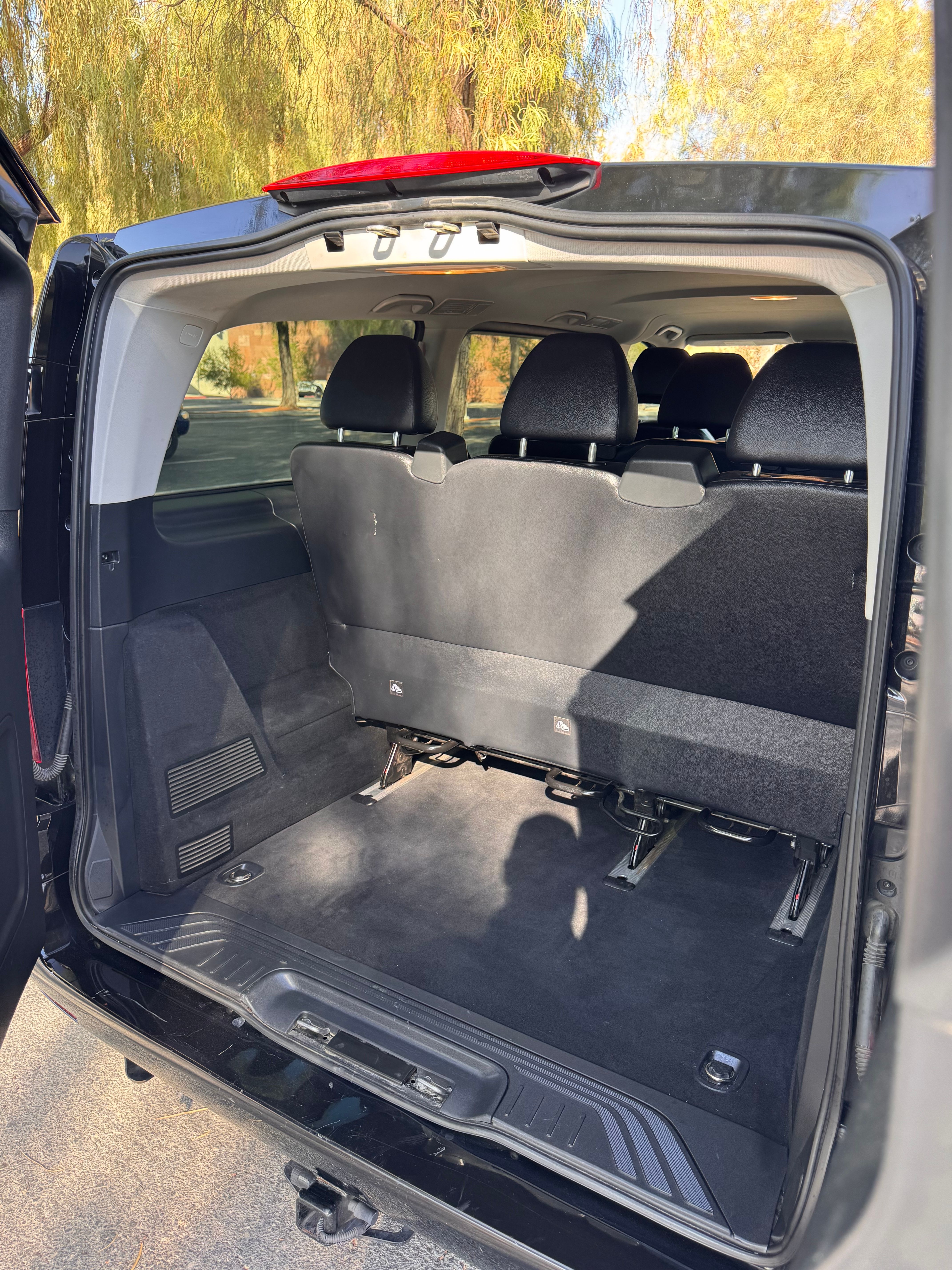 Used 2018 Mercedes-Benz Metris Passenger image 5