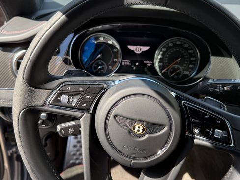 Used 2020 Bentley Bentayga Speed image 11