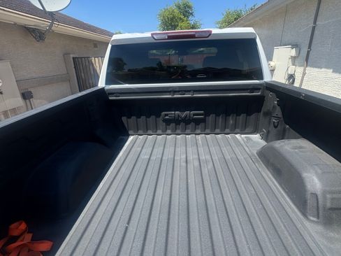 Used 2025 GMC Sierra 1500 AT4 AWD/4WD image 8
