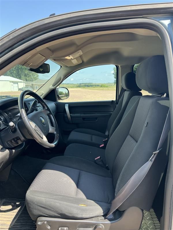 Used 2011 Chevrolet Silverado 1500 LT w/ All-Star Edition AWD/4WD image 11