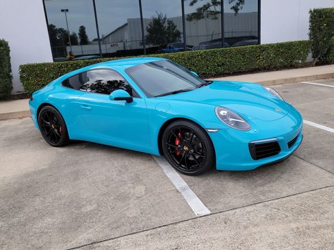 Used 2017 Porsche 911 Carrera image 1