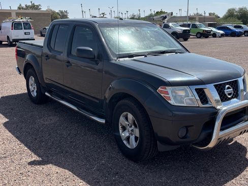 Used 2013 Nissan Frontier SV RWD image 4