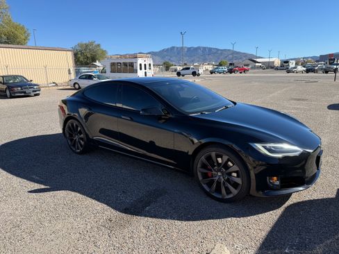 Used 2018 Tesla Model S P100D image 2