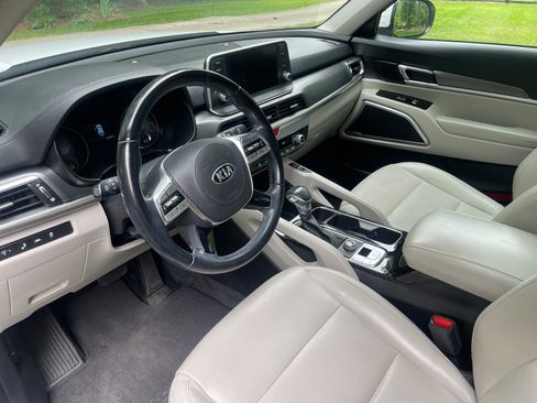 Used 2020 Kia Telluride S FWD image 6