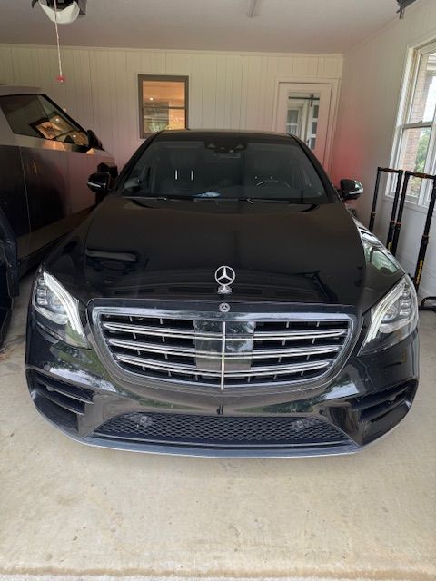 Used 2019 Mercedes-Benz S 560 Sedan image 1