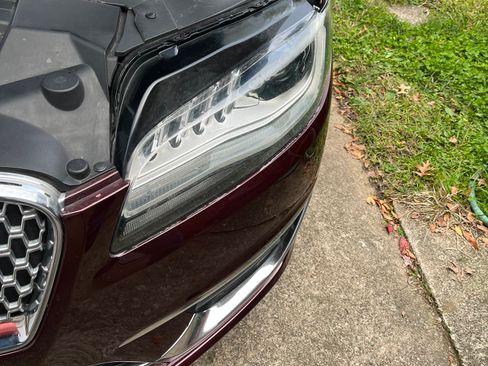 Used 2017 Lincoln MKZ Reserve w/ Climate Package image 5