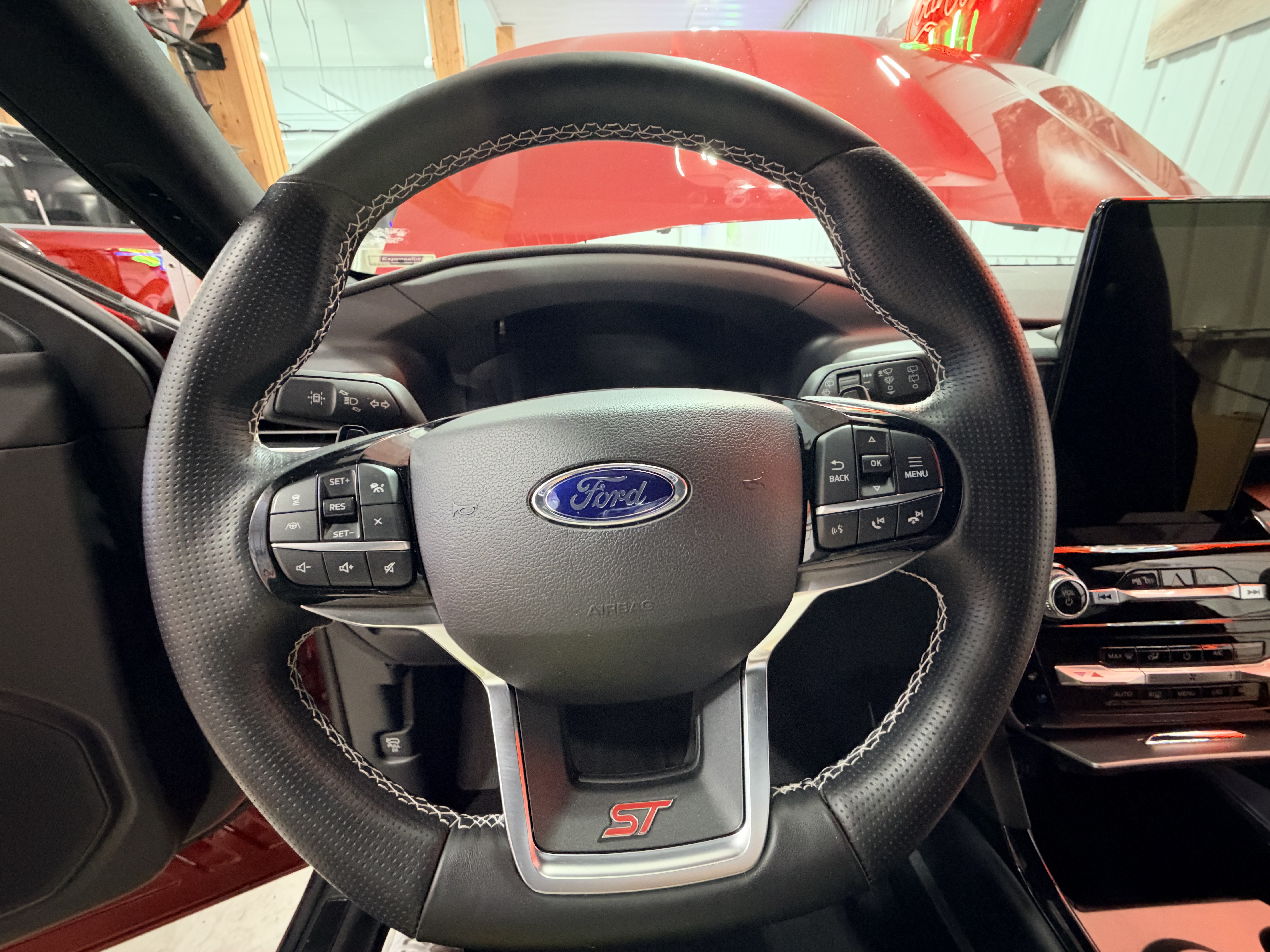 Used 2021 Ford Explorer ST w/ Equipment Group 401A AWD/4WD image 8