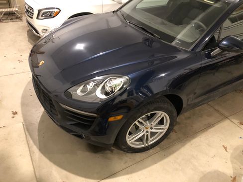Used 2018 Porsche Macan Sport Edition image 2
