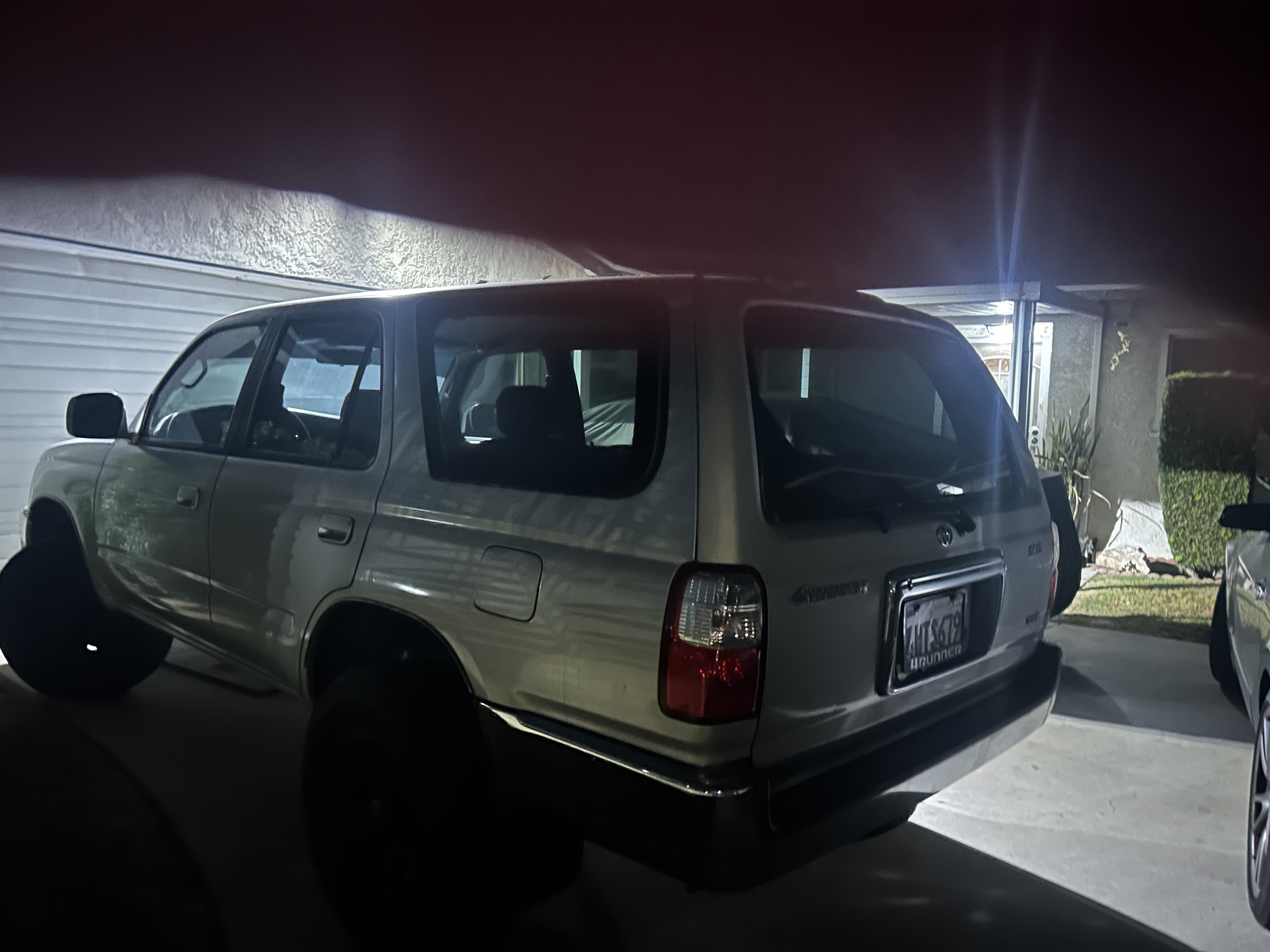 Used 2002 Toyota 4Runner SR5 RWD image 6