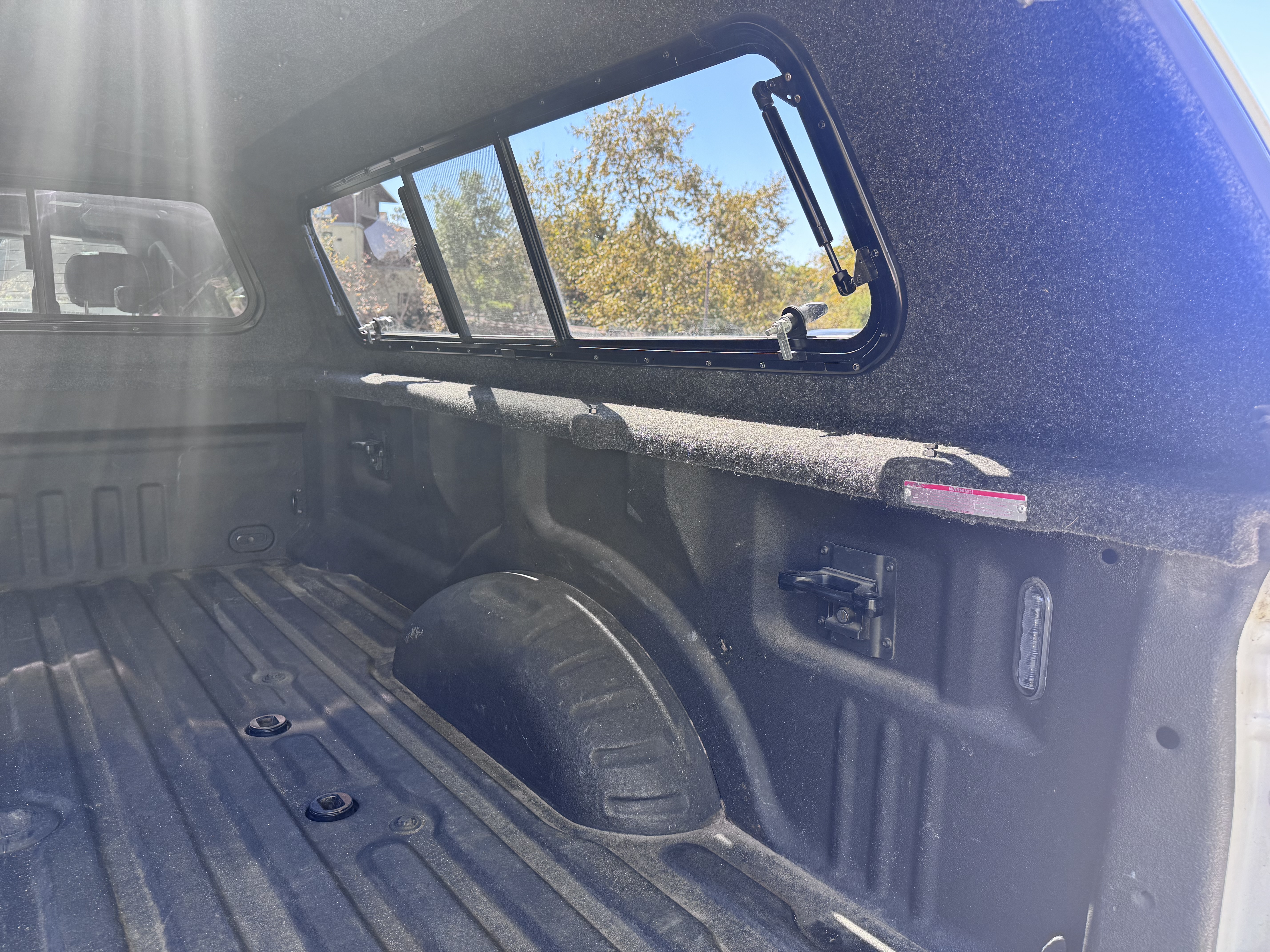 Used 2018 Ford F350 Platinum w/ Platinum Ultimate Package AWD/4WD image 13