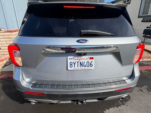 Used 2021 Ford Explorer Limited w/ Equipment Group 301A image 5