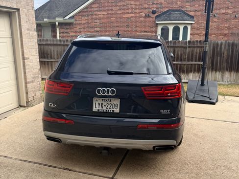 Used 2017 Audi Q7 3.0T Prestige w/ Prestige Package image 6