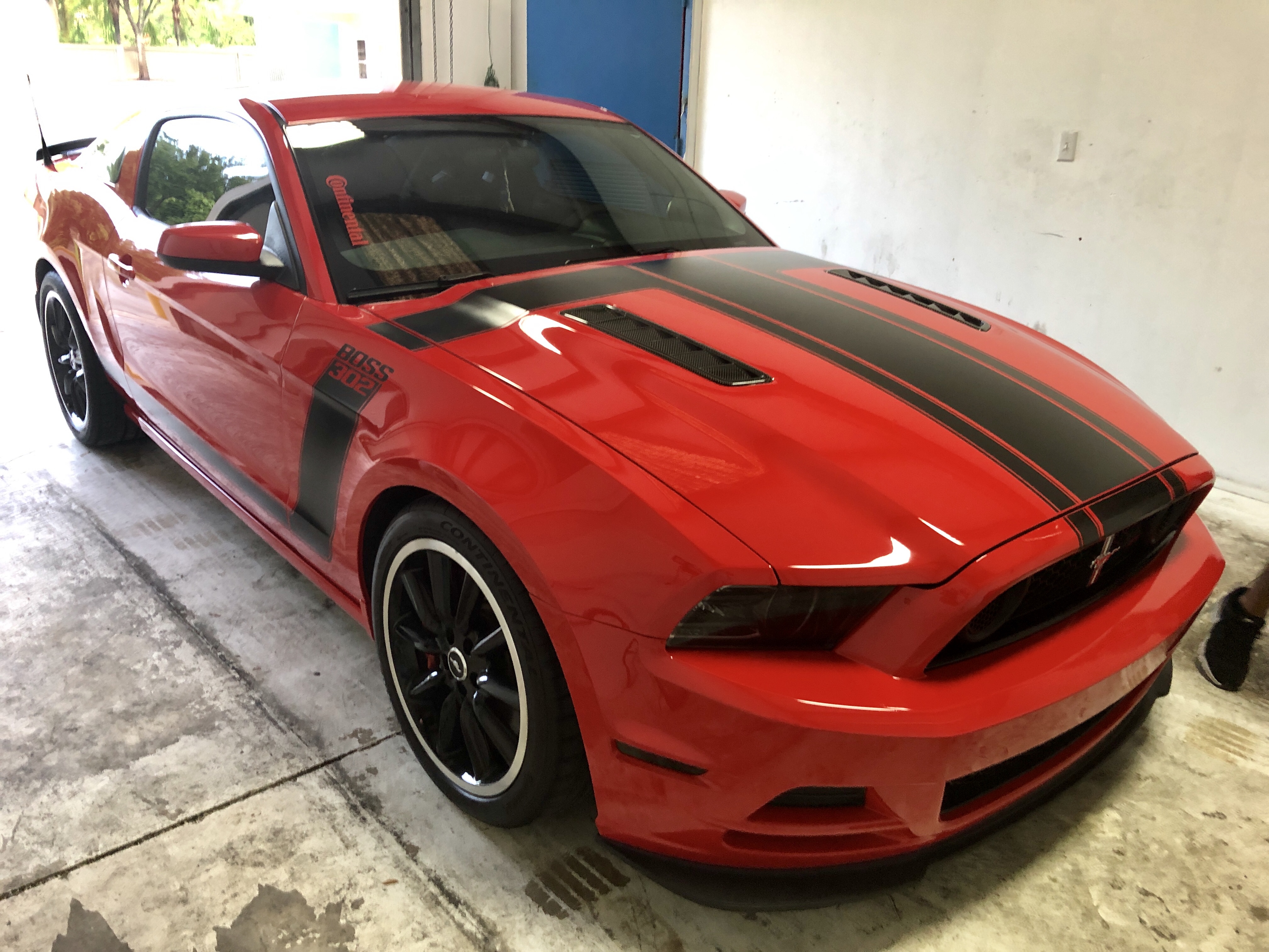 Used 2013 Ford Mustang Boss 302 w/ Boss 302 Accessory Pkg RWD image 13