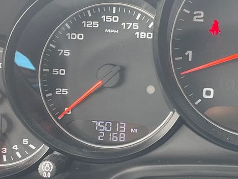 Used 2015 Porsche Panamera image 12