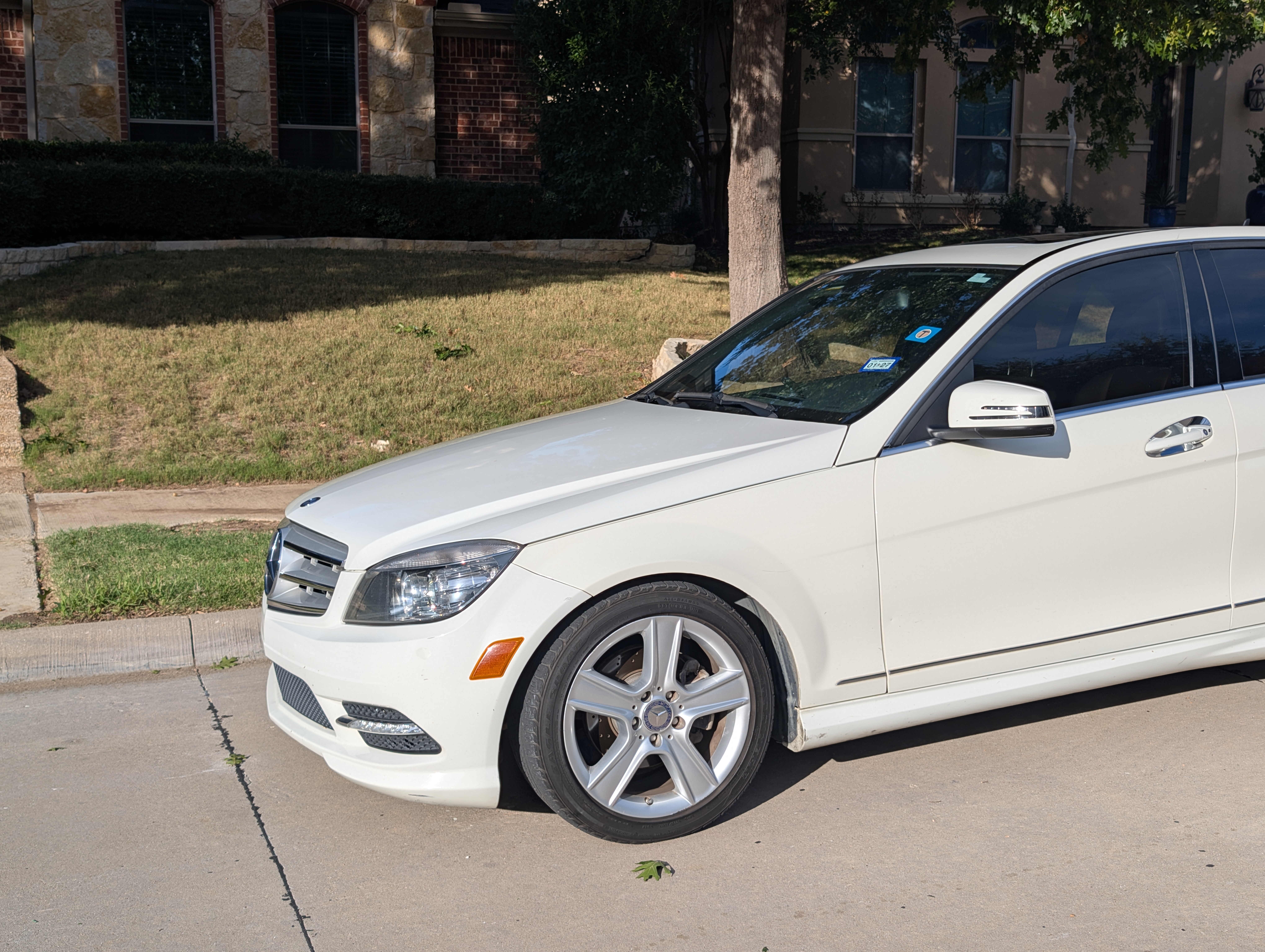 Used 2011 Mercedes-Benz C 300 Sedan image 2